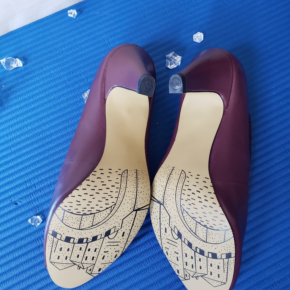 NIB Bella Vita burgundy Ninette peep toe heel - Picture 3 of 8